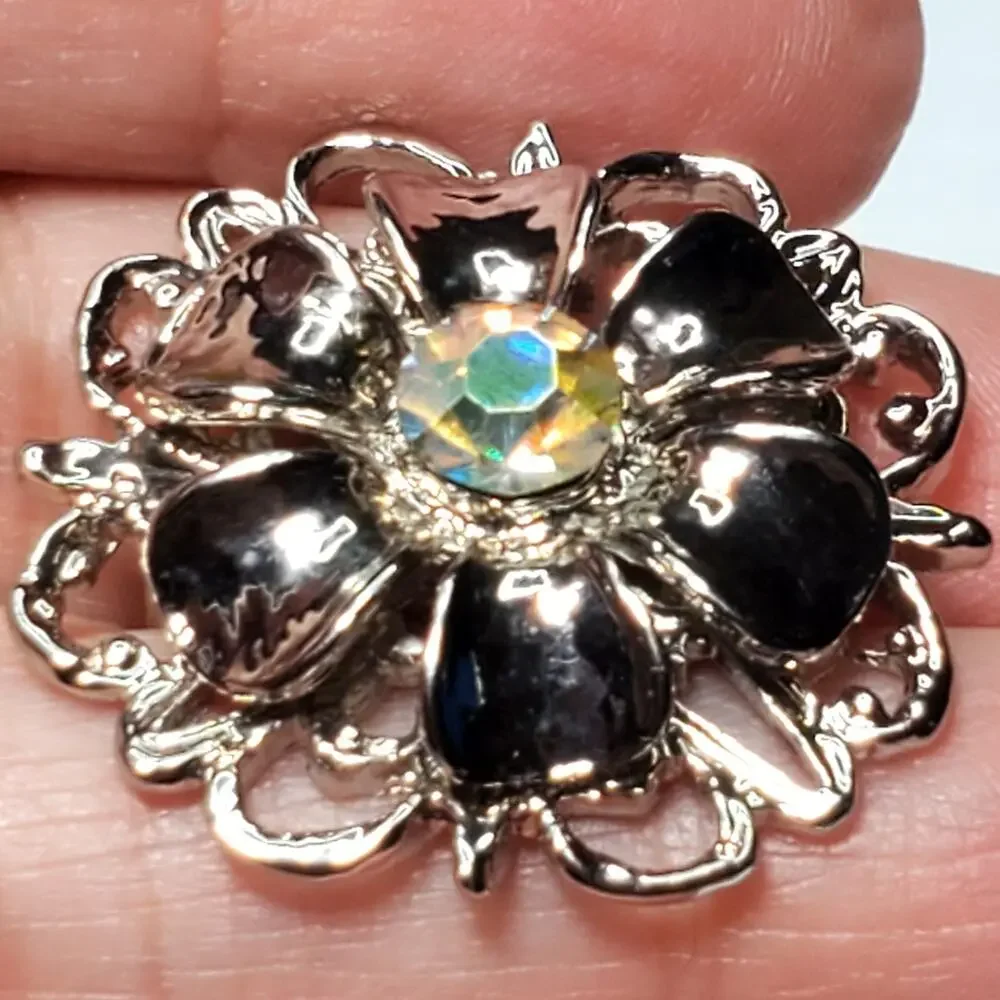 Vtg Silver Tone Rhinestone Flower Pin Brooch Aurora Borealis Center 1